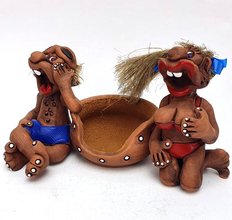 HK keramick figurka duo trol - v plavkch