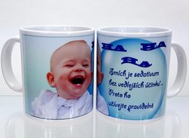 Porcelnov bl hrnek s celo obtiskem - HA, HA, HA, Smch je sedativum