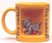 Hrnek keramický kapsa s figurkou - kotě
